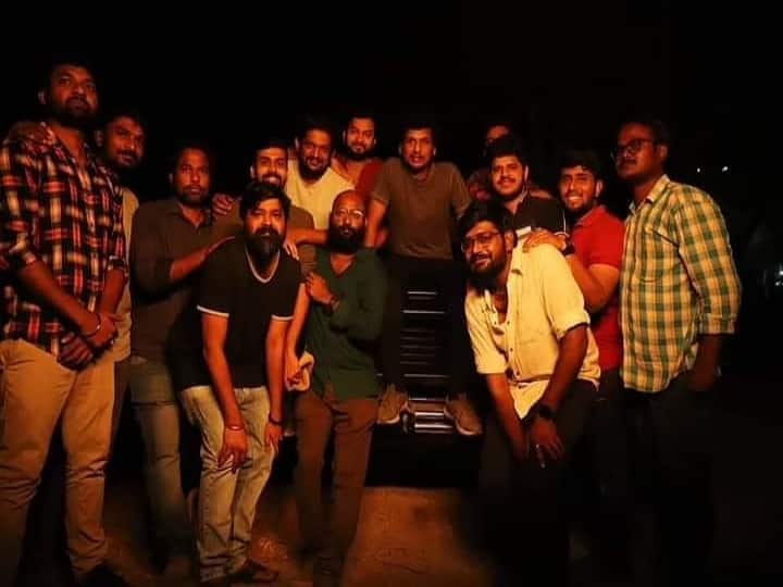 Kamal Haasan Gifted TVS Apache RTR 160 to 13 Assistant Directors of Lokesh Kanagaraj who worked in Vikram Movie Kamal Haasan Gift: பகலிரவாக பாடுபட்ட உதவி இயக்குநர்கள்... இலக்கை தொட ஆளுக்கு ஒரு அப்பாச்சி பைக்... கமல் கொடுத்த கிப்ட்!