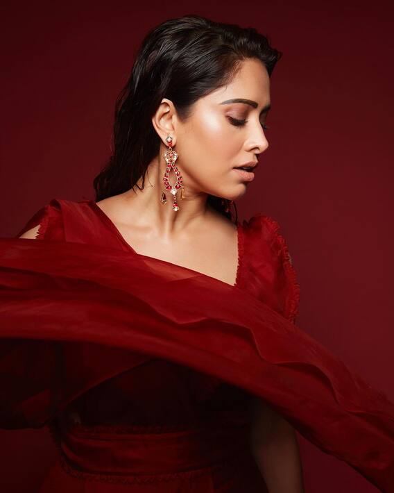 Nushrrat Bharuchha Photos: ये है Janhit Mein Jaari फेम नुसरत भरूचा की ग्लैमरस तस्वीरें, देख मर मिटेगें आप