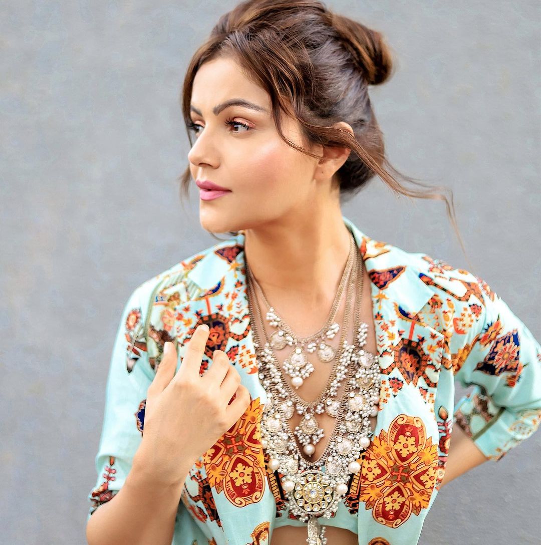 Rubina Dilaik Photos: ਵੈਸਟਰਨ ਡਰੈੱਸ 'ਚ ਗਲੈਮਰਸ ਅੰਦਾਜ਼ 'ਚ ਨਜ਼ਰ ਆਈ ਰੂਬੀਨਾ ਦਿਲਾਇਕ ਦੀਆਂ ਤਸਵੀਰਾਂ ਦੇਖ ਹੋ ਜਾਓਗੇ ਹੈਰਾਨ!