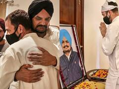 Photos: सिंगर मूसेवाला के घर पहुंचे राहुल गांधी, पिता को लगाया गले, हाथ जोड़ दी मूसेवाला का श्रद्धांजलि