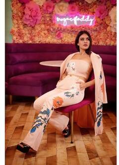 ਭੋਜਪੁਰੀ ਅਦਾਕਾਰਾ Neha Malik ਦੇ ਬਿੰਦਾਸ ਲੁੱਕ ਨੇ ਉਡਾਏ ਫੈਨਜ਼ ਦੇ ਹੋਸ਼, ਕੁਝ ਹੀ ਮਿੰਟਾਂ 'ਚ ਤਸਵੀਰਾਂ ਵਾਇਰਲ