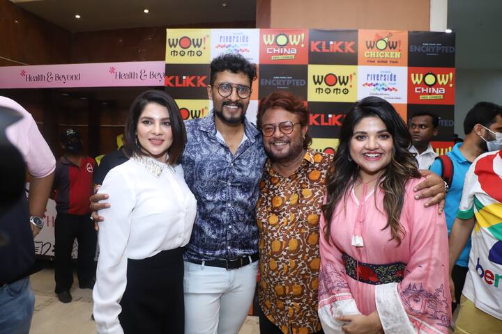 ছবি সুরের দায়িত্বে রয়েছেন অম্রাল চক্রবর্তী। কাহিনি ও পরিচালনা সৌপ্তিক সি, প্রযোজনা রণিতা দাস।