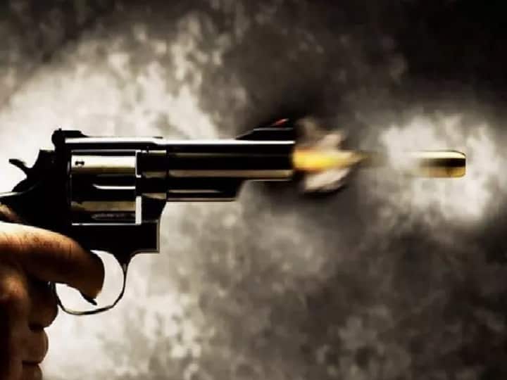 Alipurduar Shootout in night miscrient bullet shot wounded Alipurduar Shootout: রাতের আঁধারে আলিপুরদুয়ারে শ্যুটআউট, গুলিবিদ্ধ জেল ফেরত দুষ্কৃতী