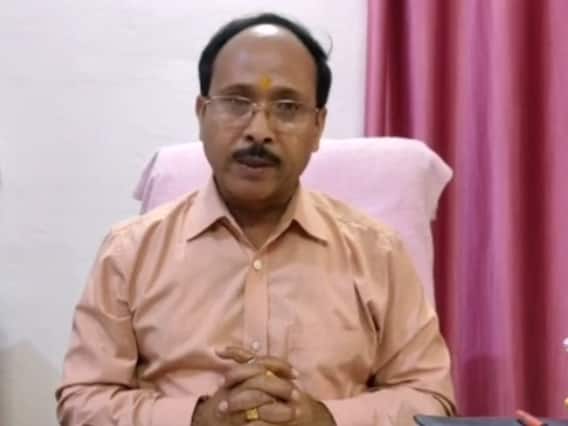 Uttarakhand Board Result 2022: गढ़वाल में बोर्ड रिजल्ट आने के बाद खुशी का माहौल, अपर शिक्षा निदेशक ने टॉप करने वाले छात्रों को दी बधाई