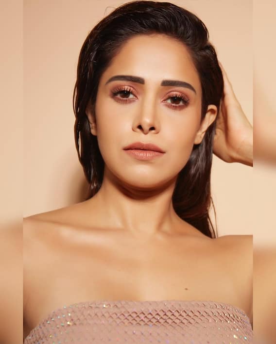 Nushrrat Bharuchha Photos: ये है Janhit Mein Jaari फेम नुसरत भरूचा की ग्लैमरस तस्वीरें, देख मर मिटेगें आप