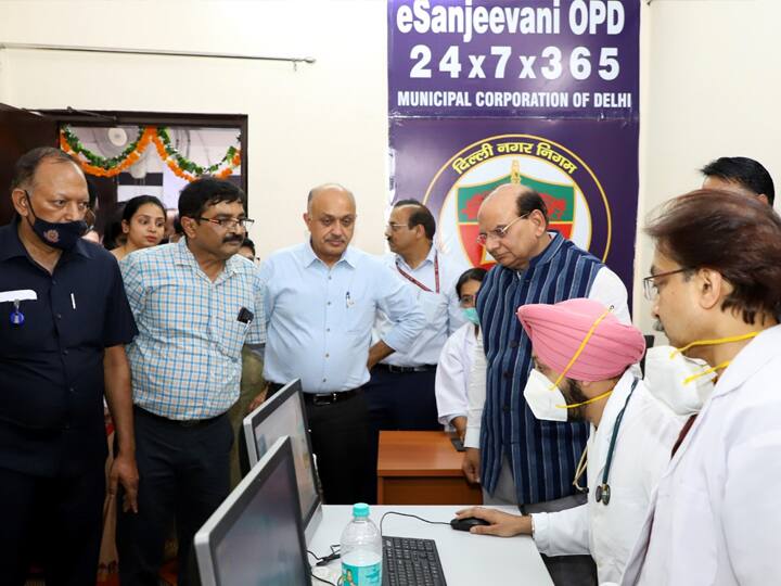 Delhi LG Vinai Kumar Saxena launched the e Sanjeevani service at Hindurao Hospital of MCD ANN Delhi News: दिल्ली के एलजी विनय कुमार सक्सेना ने ई-संजीवनी सेवा का किया शुभारंभ, मरीजों को मिलेगी ऑनलाइन ओपीडी की सेवा