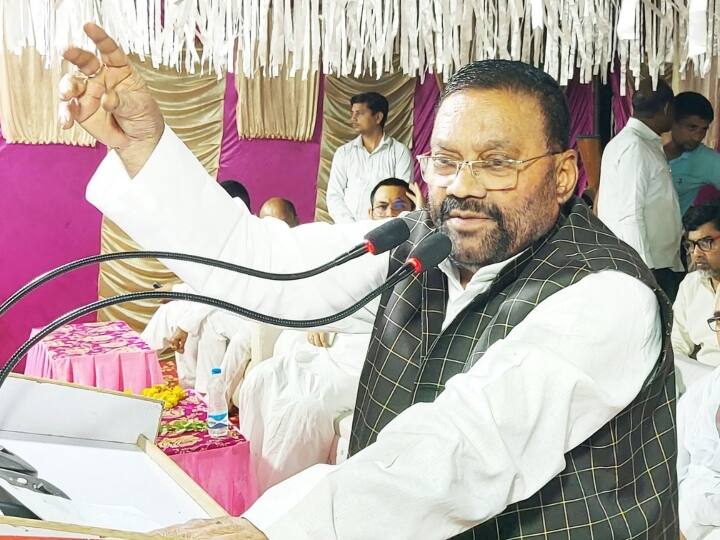 UP MLC Election 2022 Samajwadi Party candidate Swami Prasad Maurya will file nomination tomorrow and Akhilesh Yadav will present UP MLC Election 2022: कल नामांकन करेंगे सपा उम्मीदवार स्वामी प्रसाद मौर्य, अखिलेश यादव भी रहेंगे मौजूद