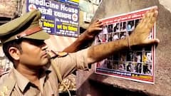 Kanpur News: Heated argument b/w SP's Aziz Khan & Avnijesh Awasthi over intelligence failure