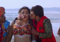 Bhojpuri Song: निरहुआ के इस अंदाज के सामने दिल हार बैठती हैं Amrapali Dubey, देखें रोमांटिक वीडियो