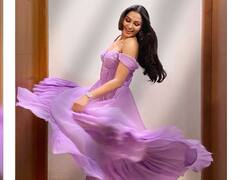 ஓ..தெர்மாகோல் சிற்பம் நீ..நடிகை ஆண்ட்ரியாவின் அசத்தல் போட்டோஸ்