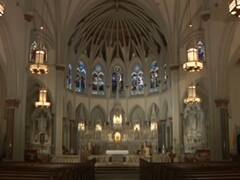 America: Church से चोरों ने पार किया सोने का पवित्र बॉक्स, पुलिस के हाथ पांव फूले