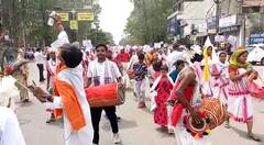 Ambikapur News: धर्मांतरित जनजाति समाज के लोगों का आरक्षण समाप्त करने की मांग, जानें- क्या है डी-लिस्टिंग?