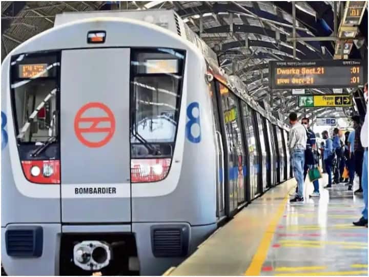 Delhi Metro Stations Gates closed for Independence Day rehearsal Says DMRC Delhi Metro: स्वतंत्रता दिवस रिहर्सल को लेकर दिल्ली मेट्रो के इन स्टेशनों के आज बंद रहेंगे गेट, DMRC ने दी जानकारी