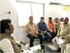 Jabalpur News: बीजेपी सांसद के घर जुट रही है नगरीय निकाय चुनाव के दावेदारों की भीड़, बायोडाटा दिखा रहे हैं कार्यकर्ता