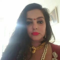 Mamta Kulkarni Photo: अब ऐसी दिखती हैं लाखों दिलों पर राज करने वाली ममता कुलकर्णी, तस्वीर देख हो जाएंगे हैरान