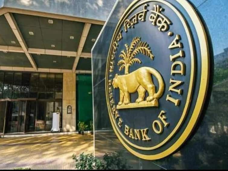 RBI Monetary Policy Announced By Shaktikanta Das Repo Rate By 50 basis point to 4.90%, EMI Costly Now RBI Monetary Policy: EMI होगी अब और महंगी, RBI ने रेपो रेट में की 50 बेसिस प्वाइंट की बढ़ोतरी, 4.90 फीसदी हुआ रेपो रेट