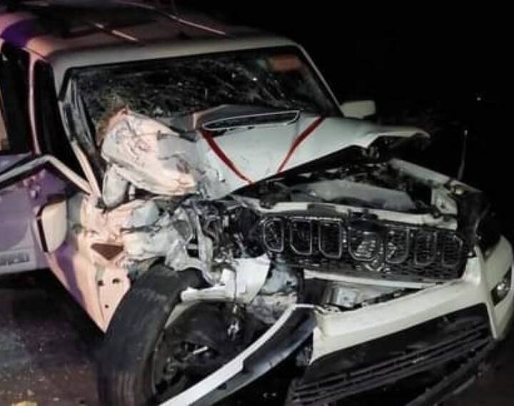 BJP MLA Kailash Kharwar injured in accident, his car collided with dumper in gonia village UP News: बीजेपी विधायक कैलाश खरवार की कार डंपर से टकराई, विधायक को ट्रामा सेंटर में भर्ती कराया गया