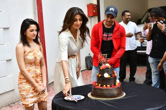 Shilpa Shetty Celebrates Birthday With Nikamma Co-Stars, Abhimanyu Dassani, Shirley Setia And Her Mom- SEE PICS