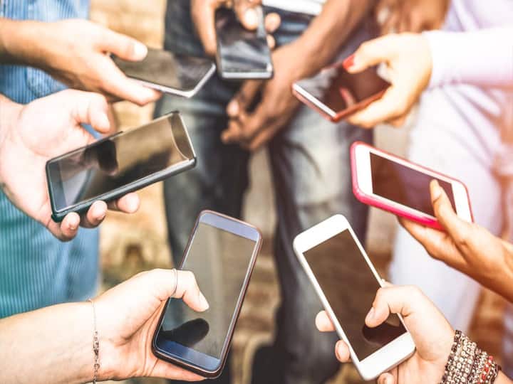 No recharge for those under 18; Action Notice .. 18 வயதுக்கு கீழ் உள்ளவர்களுக்கு மொபைல் ரீசார்ஜ் கிடையாது: வெளியான அதிரடி அறிவிப்பு..!