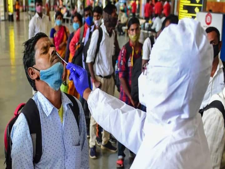 Coronavirus: 24 घंटे में महाराष्ट्र में 80% बढ़े कोरोना केस, मुंबई में 83% का उछाल, एक्सपर्ट ने कही यह बात Corona cases increased by 80% in Maharashtra in last 24 hours, experts view concern over fourth wave Coronavirus: 24 घंटे में महाराष्ट्र में 80% बढ़े कोरोना केस, मुंबई में 83% का उछाल, एक्सपर्ट ने कही यह बात
