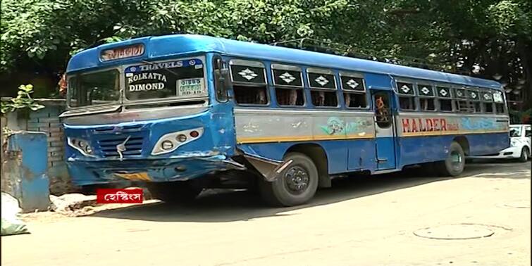 kolkata ajc bose road Ambulance bus head on collation 1 died Ambulance Accident: অ্যাম্বুল্যান্সে ধাক্কা বেপরোয়া বাসের, মৃত্যু রোগীর এক আত্মীয়র