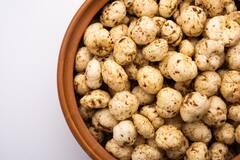 Makhana for Men: पुरुषों के लिए बेहद फायदेमंद है मखाना, इन समस्याओं को से मिल सकता है छुटकारा