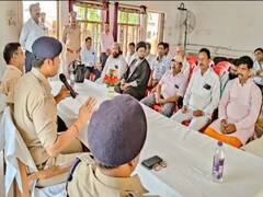 Gonda News: कानपुर हिंसा के बाद एक्टिव मोड में गोंडा पुलिस, सोशल मीडिया पर अफवाह फैलाने वालों को दी कड़ी चेतावनी