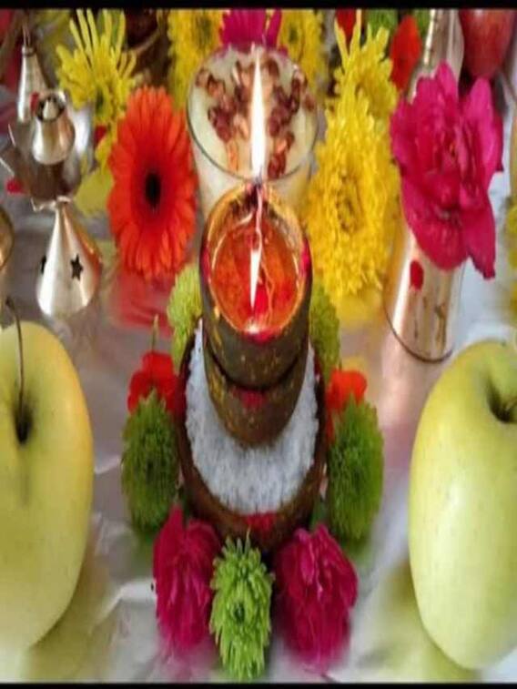 దీపం ఇలా పెడితే  ఇంట్లో ఐశ్వర్యం పెరుగుతుంది