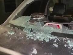 Watch: दिल्ली के जहांगीरपुरी में फिर हुआ पथराव, कई गाड़ियों में तोड़फोड़, 2 आरोपी गिरफ्तार, पुलिस ने दी ये जानकारी