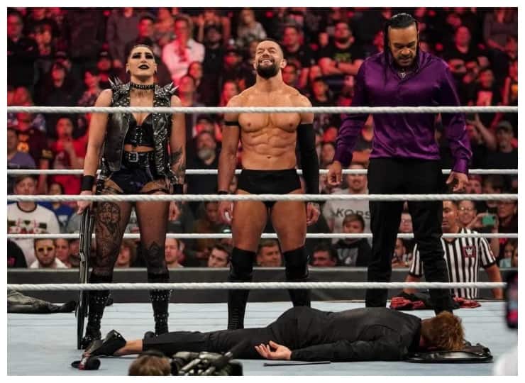 After Hell in a Cell 2022, WWE's advantage of a strong show Raw's ratings came to the fore Raw के व्यूअरशिप आंकड़े सामने आए, कंपनी को रेटिंग में भी मिला धमाकेदार शो Hell in a Cell का फायदा