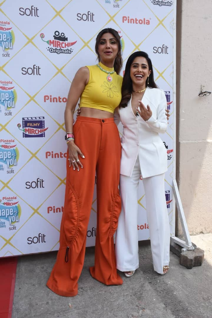 नुसरत भरूचा इस दौरान अपनी फिल्म 'जनहित में जारी' को प्रमोट करने पहुंची थी.