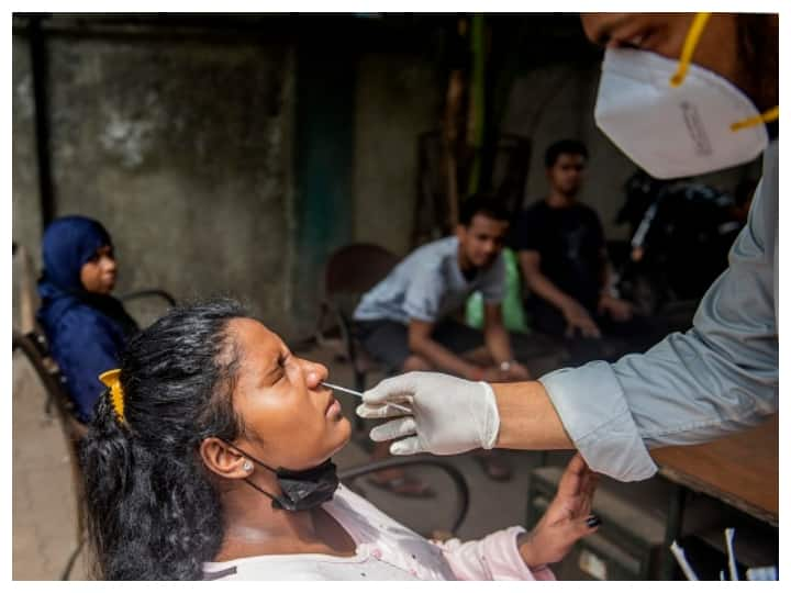 West Bengal Coronavirus Updates: 198 new cases, 61 recoveries with 0 death recorded in 24 hours in the state WB Corona Cases: সামান্য কমল দৈনিক সংক্রমণ, রাজ্যে কোভিড পরীক্ষায় নয়া বিধি