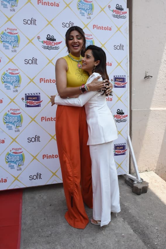 Shilpa Shetty: शिल्पा शेट्टी के चैट शो 'शेप ऑफ यू' नुसरत भरूचा बनीं स्पेशल गेस्ट. सामने आईं तस्वीरें