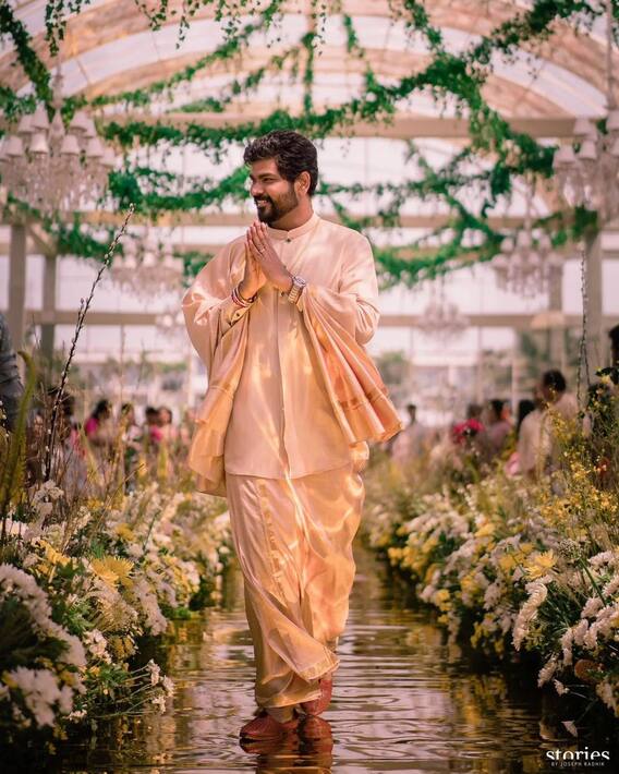Nayanthara, Vignesh Shivan Wedding : लाल साड़ी में बला की खूबसूरत लगीं नयनतारा, देखें एक्ट्रेस की वेडिंग फोटोज़