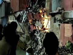 PHOTO : ...अन् पाहता-पाहता तीन मजली इमारत कोसळली; मुंबईतील दुर्घटना