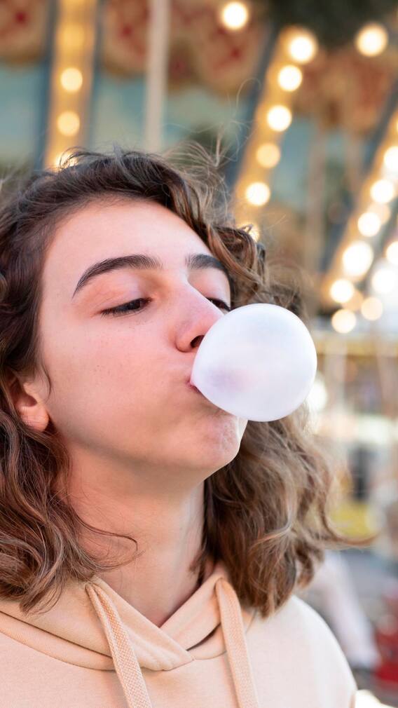 চুইংগাম গিলে ফেললে কী হয়?