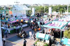 Mumbai Hawkers: मुंबई को हॉकर्स फ्री बनाने के लिए BMC का नया प्लान, संरक्षण देने वाले दुकानदारों पर गिरेगी गाज