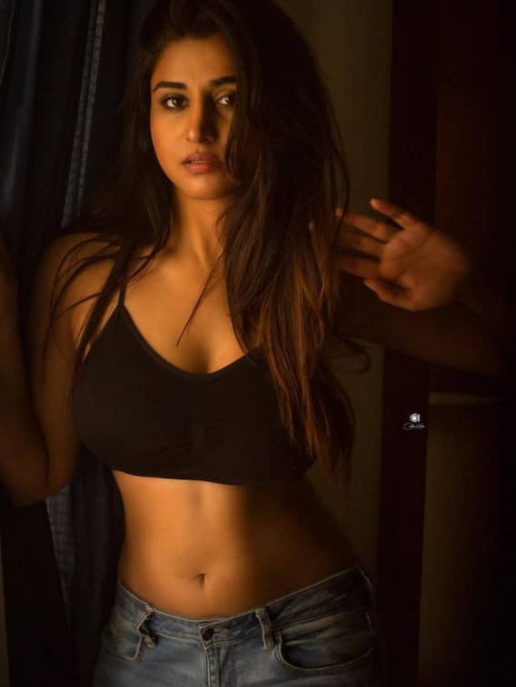 నేను మాత్రమే దొంగనా? వర్షిణి బాధ చూశారా?