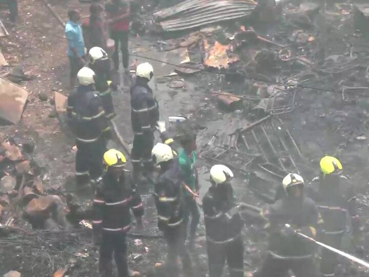 Fire Broke out in four scrap godowns in the Mankhurd area of Mumbai No casualties reported in the incident Mumbai Fire: मुंबई के मानखुर्द इलाके में चार कबाड़ गोदामों में लगी आग, कोई हताहत नहीं