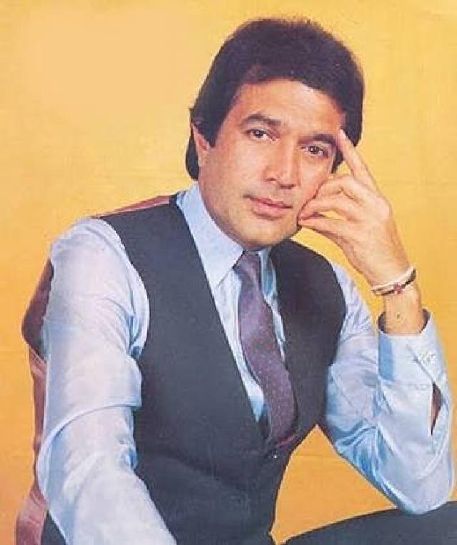 बॉलीवुड के पहले सुपरस्टार रह चुके राजेश खन्ना (Rajesh Khanna) का साल 2012 में कैंसर की वजह से निधन हो गया था.