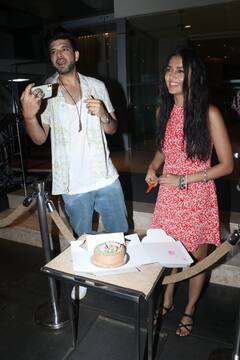 Tejasswi Prakash Birthday Photos : पैपराज़ी के साथ तेजस्वी प्रकाश ने सेलिब्रेट किया अपना बर्थडे, देखें एक्ट्रेस की क्यूट फोटोज़