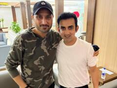 Gautam Gambhir: गौतम गंभीर ने हरभजन सिंह के साथ फोटो शेयर कर लिखा ऐसा कैप्शन, लोगों ने किए मजाकिया कमेंट