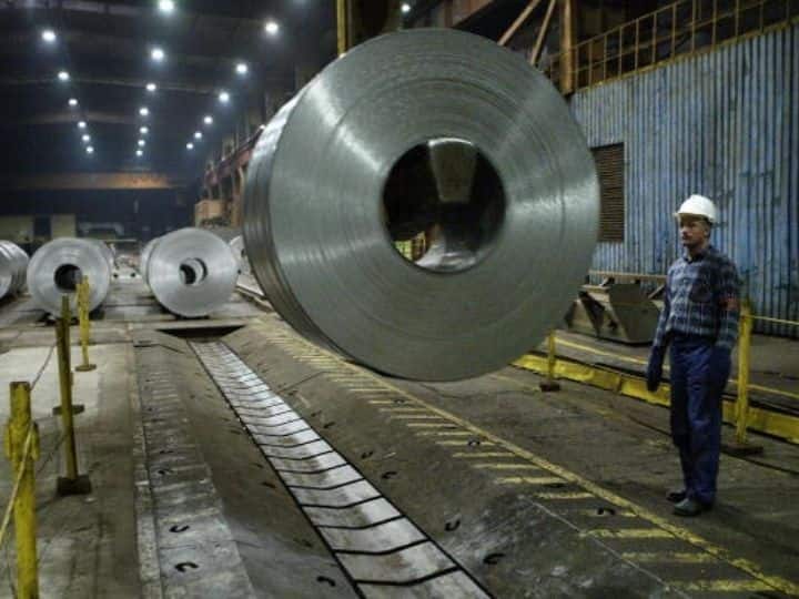 IIP Data India’s Industrial Production Jumps 8-Month High Of 7.1 Per Cent In April Govt Data IIP Data: India’s Industrial Production Jumps 8-Month High Of 7.1 Per Cent In April, Says Govt Data