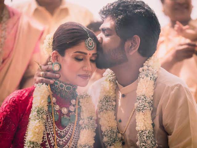 Nayan Wedding Decor : நயன் - விக்கி திருமண அரங்கின் டெக்கரேஷன்… என்ன விலை தெரியுமா? எல்லா டீடெய்ல்ஸும் இங்கே..