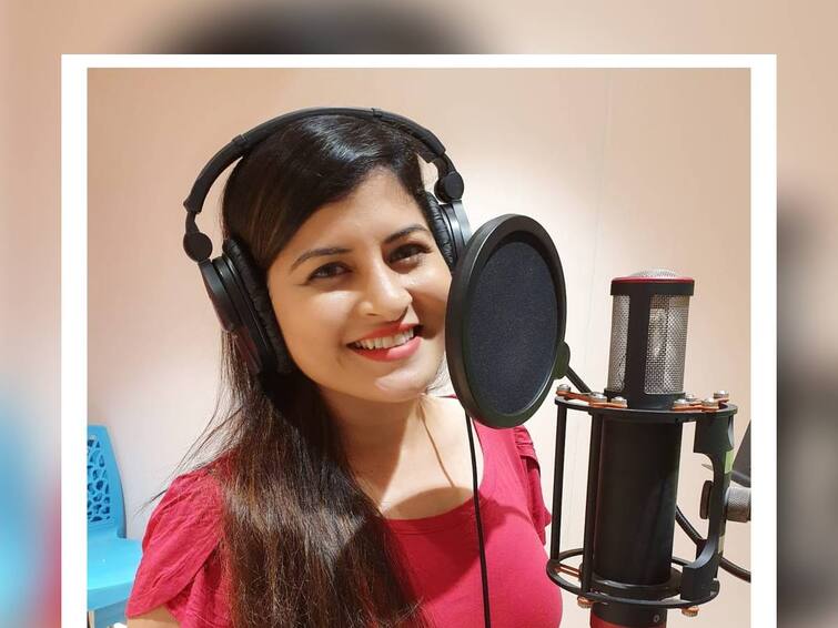 National Award Winner Singer Savaniee Ravindrra's debut in Telugu music Savaniee Ravindrra : गायिका सावनी रविंद्र साऊथ इंडस्ट्री गाजवणार! 'सदा नन्नु नडिपे' या चित्रपटाद्वारे तेलुगू संगीत क्षेत्रात पदार्पण!