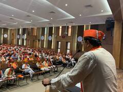 Gujarat Politics: बूथ स्तर पर समर्थन को मजबूत करने में जुटी बीजेपी, सांसदों और विधायकों को दिया गया ये काम