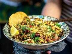 Mumbai Street Food: मुंबई जा रहे हैं तो इन स्ट्रीट फूड का जरूर लें जायका, नहीं तो ट्रिप रह जाएगी अधूरी
