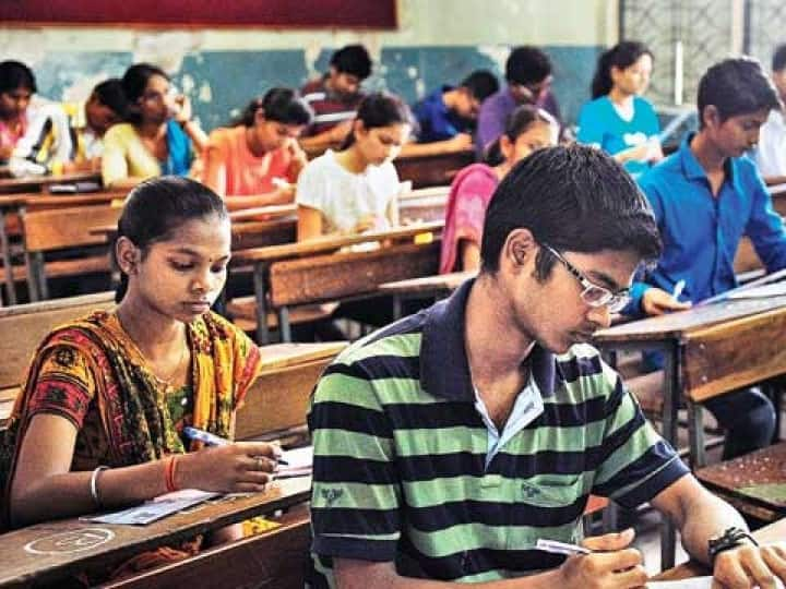 MP Public Service Commission State Service and Forest Service Preliminary Examination 2021 will be held on Sunday 19 June ANN MPPSC Exam: मध्य प्रदेश राज्य सेवा प्रीलिम्स 2021 परीक्षा 19 जून को होगी आयोजित, पिछले साल के फाइनल रिजल्ट का अब भी इंतजार