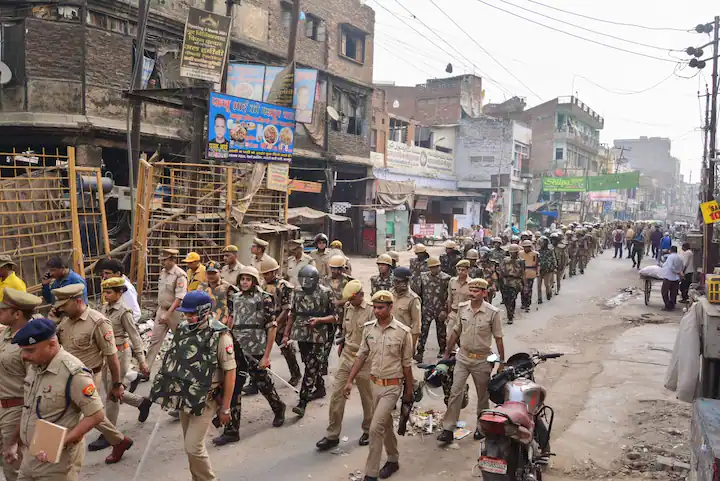 Kanpur high alert Section 144 imposed ahead of friday Namaz after Violence Kanpur : ਜੁੰਮੇ ਦੀ ਨਮਾਜ਼ ਨੂੰ ਲੈ ਕੇ ਕਾਨਪੁਰ 'ਚ ਪੁਲਿਸ ਹਾਈ ਅਲਰਟ 'ਤੇ, ਧਾਰਾ 144 ਲਾਗੂ, ਸੰਵੇਦਨਸ਼ੀਲ ਜ਼ਿਲ੍ਹਿਆਂ 'ਚ ਡਰੋਨ ਨਾਲ ਨਿਗਰਾਨੀ