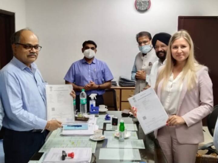 India Russia sign contract for airport modernisation for supply of radio equipment for 24 airports ANN India-Russia: भारत और रूस में बड़ा करार, हवाई अड्डों के लिए लैंडिंग सिस्टम इंस्ट्रूमेंट कराएगी मुहैया